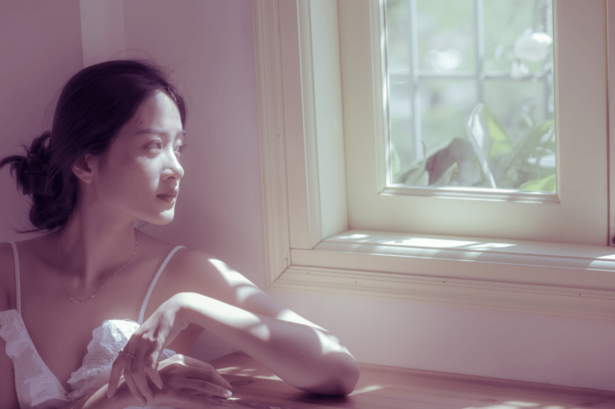 What is trauma bonding?